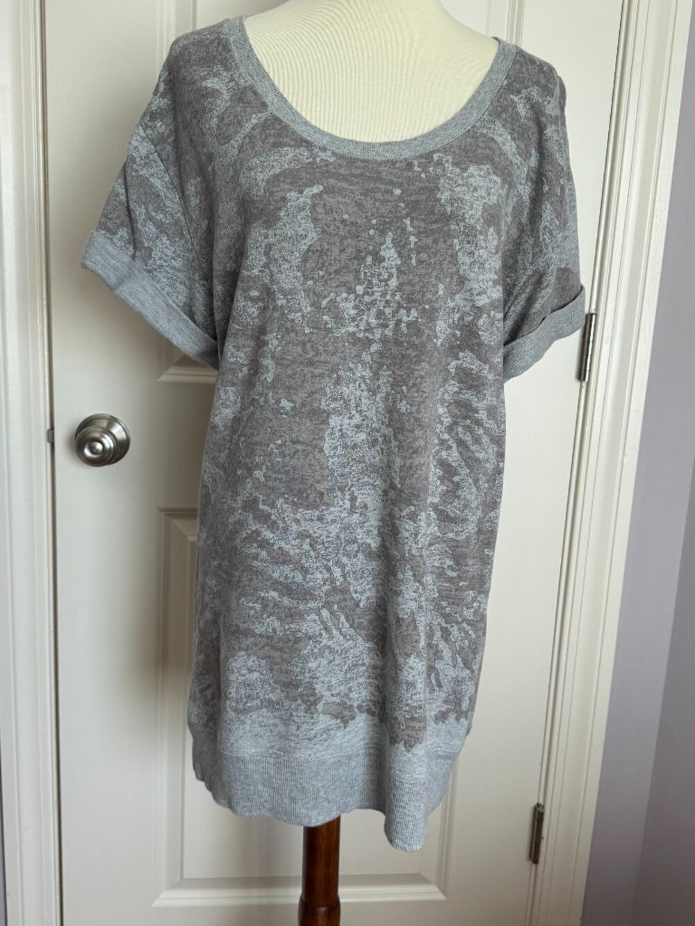 AIKO Gray Tonal Print Oversized Tunic Dress Sz XS